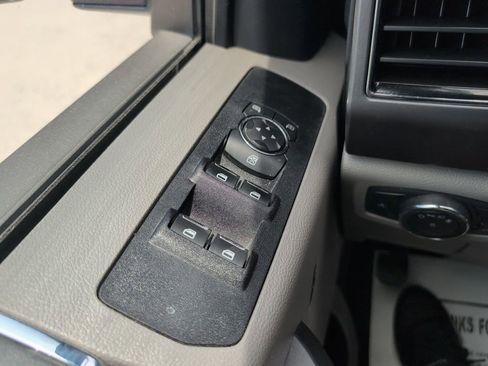 Certified 2021 Ford F250 XLT AWD/4WD image 22