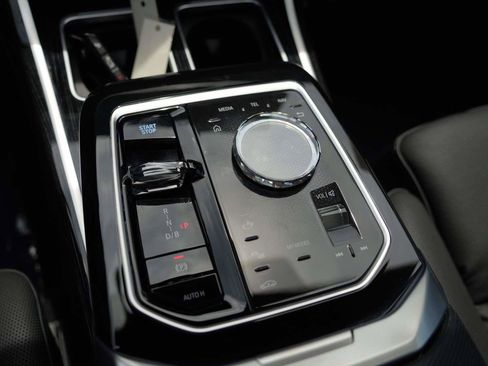 Used 2026 BMW i7 eDrive50 w/ M Sport Package RWD image 14