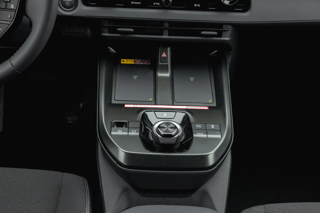 New 2026 Toyota C-HR AWD/4WD image 12