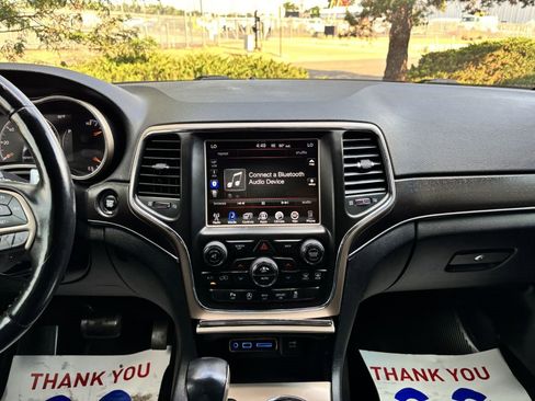 Used 2016 Jeep Grand Cherokee Limited image 16