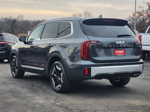 Used 2023 Kia Telluride S w/ S Sunroof Package image 5