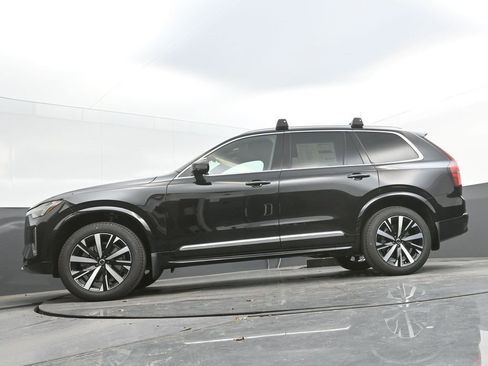 New 2026 Volvo XC90 B5 Core image 26