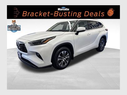 Used 2022 Toyota Highlander XLE