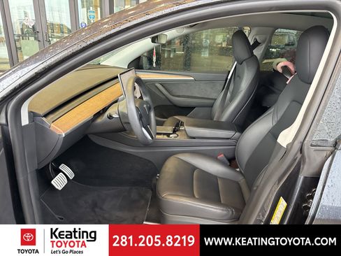 Used 2024 Tesla Model Y Performance image 14