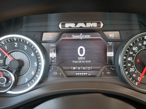 Used 2023 RAM 1500 Laramie AWD/4WD image 21
