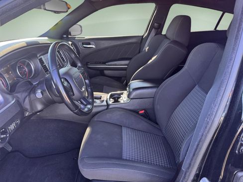 Used 2022 Dodge Charger GT image 11