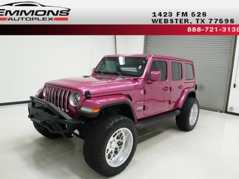 Used 2021 Jeep Wrangler Unlimited Sahara AWD/4WD image 1
