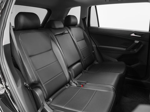 Used 2019 Volkswagen Tiguan SE AWD/4WD image 23