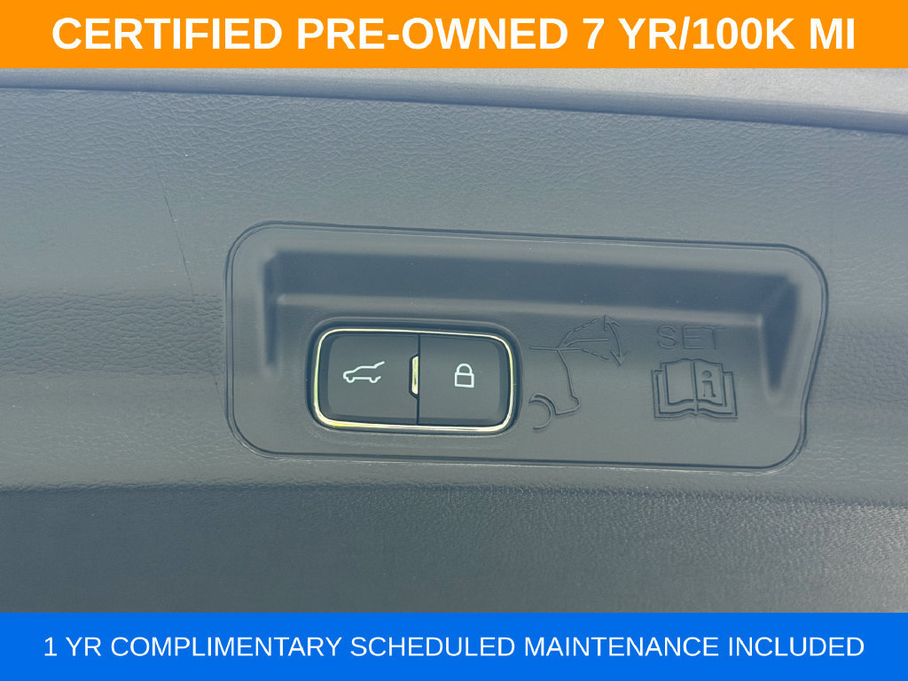 Used 2025 Ford Explorer Active AWD/4WD image 23