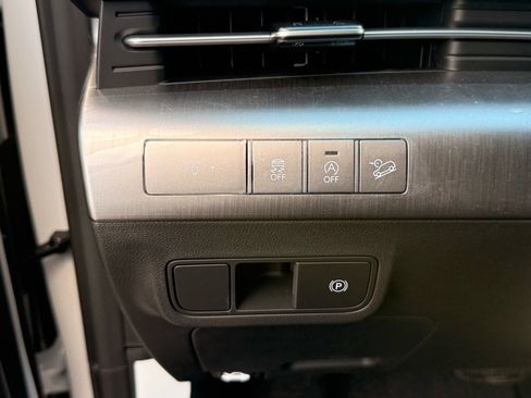 New 2026 Hyundai Kona SE image 11