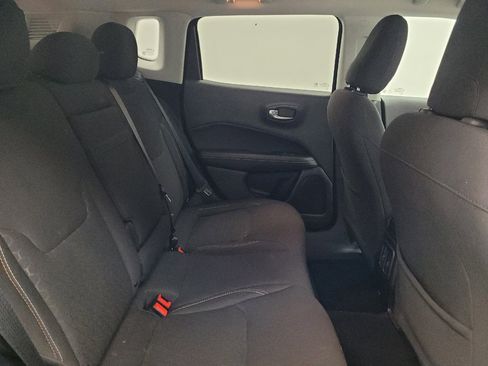 Used 2018 Jeep Compass Sport AWD/4WD image 19