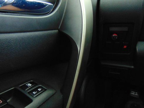 Used 2008 Nissan Rogue SL FWD image 10