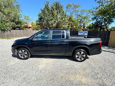 Used 2017 Honda Ridgeline RTL-T image 3
