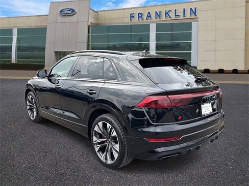 Used 2025 Audi Q8 Prestige image 5