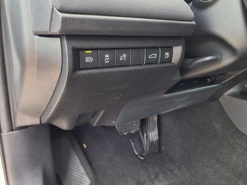 Used 2026 Toyota Camry LE FWD image 15