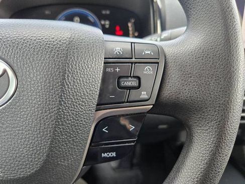 Used 2025 Toyota Camry LE FWD image 21