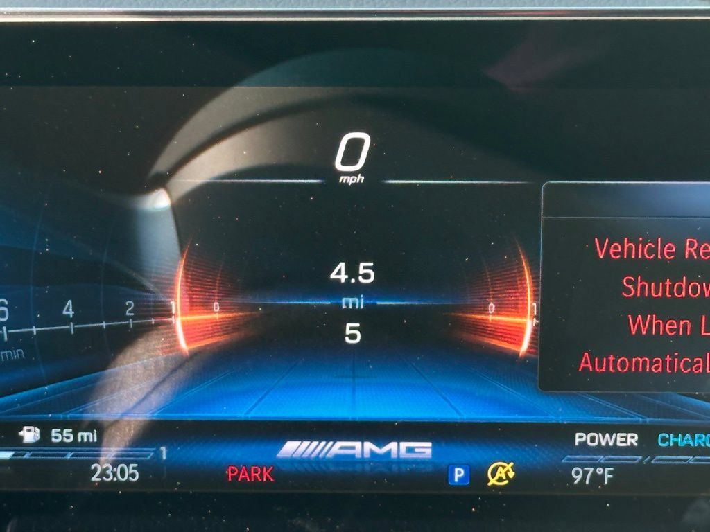 Used 2025 Mercedes-Benz GLA 35 AMG 4MATIC image 23