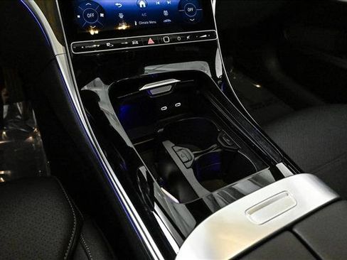 Certified 2025 Mercedes-Benz C 300 4MATIC Sedan image 13