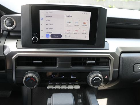 Used 2025 Toyota 4Runner SR5 image 18