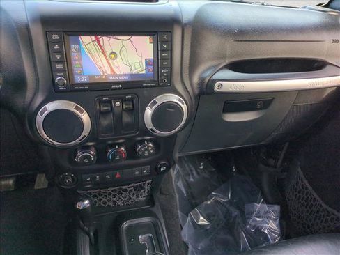 Used 2015 Jeep Wrangler Sahara w/ Connectivity Group image 15