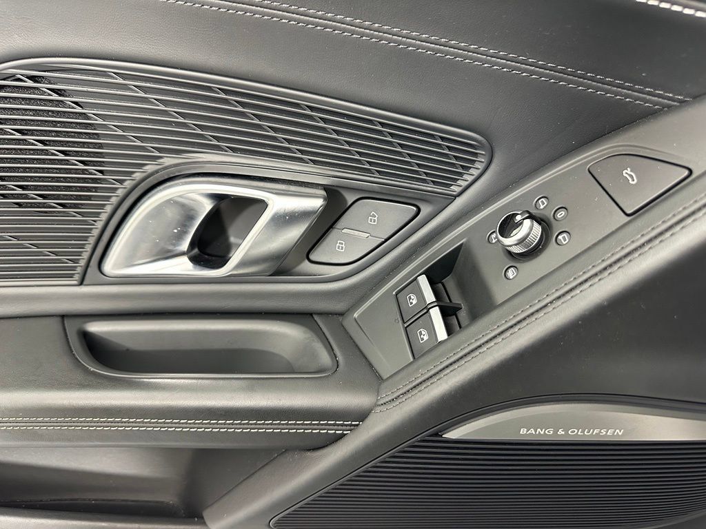 Used 2018 Audi R8 V10 plus AWD/4WD image 20