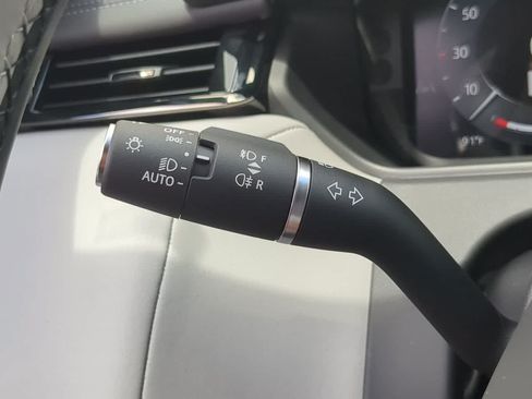 New 2026 Land Rover Range Rover Velar Belgravia AWD/4WD image 29