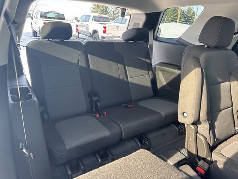 Used 2020 Chevrolet Traverse LT w/ Driver Confidence II Package image 24