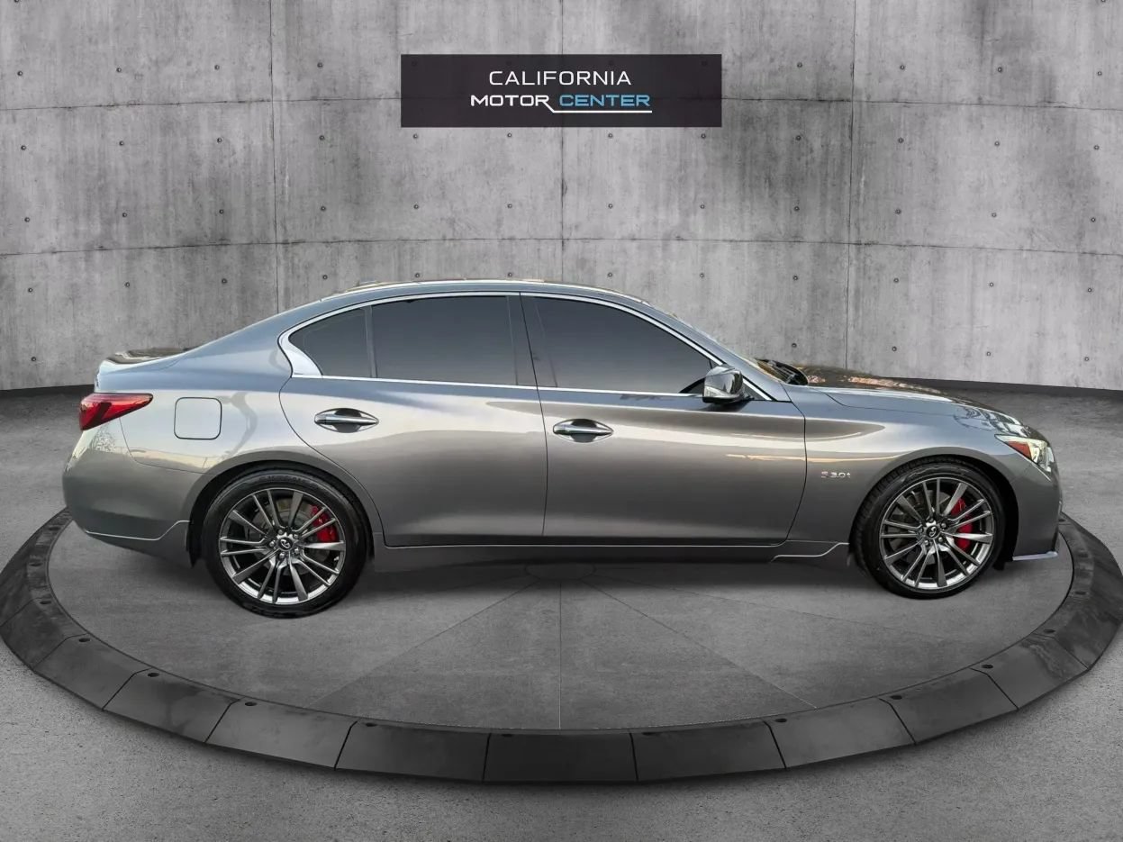 Used 2018 INFINITI Q50 Red Sport 400 w/ Sensory Package (Sport) RWD image 4