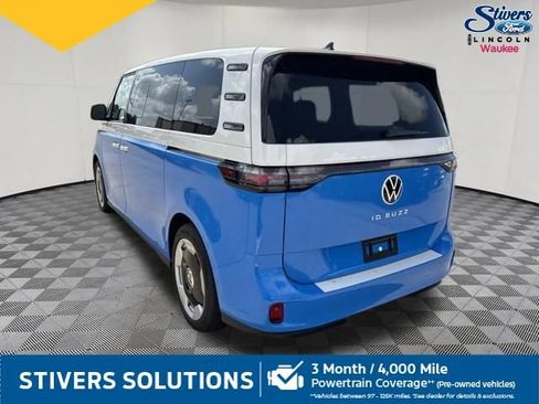 Used 2025 Volkswagen ID. Buzz Pro S RWD image 9