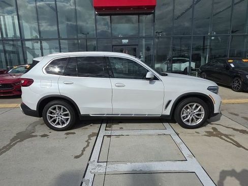 Used 2021 BMW X5 xDrive40i image 4