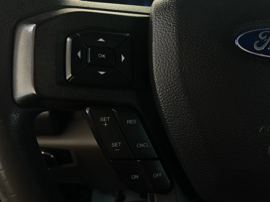 Used 2018 Ford F250 XL w/ Power Equipment Group AWD/4WD image 32