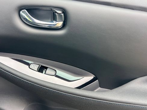 Certified 2024 Nissan Leaf SV Plus FWD image 20
