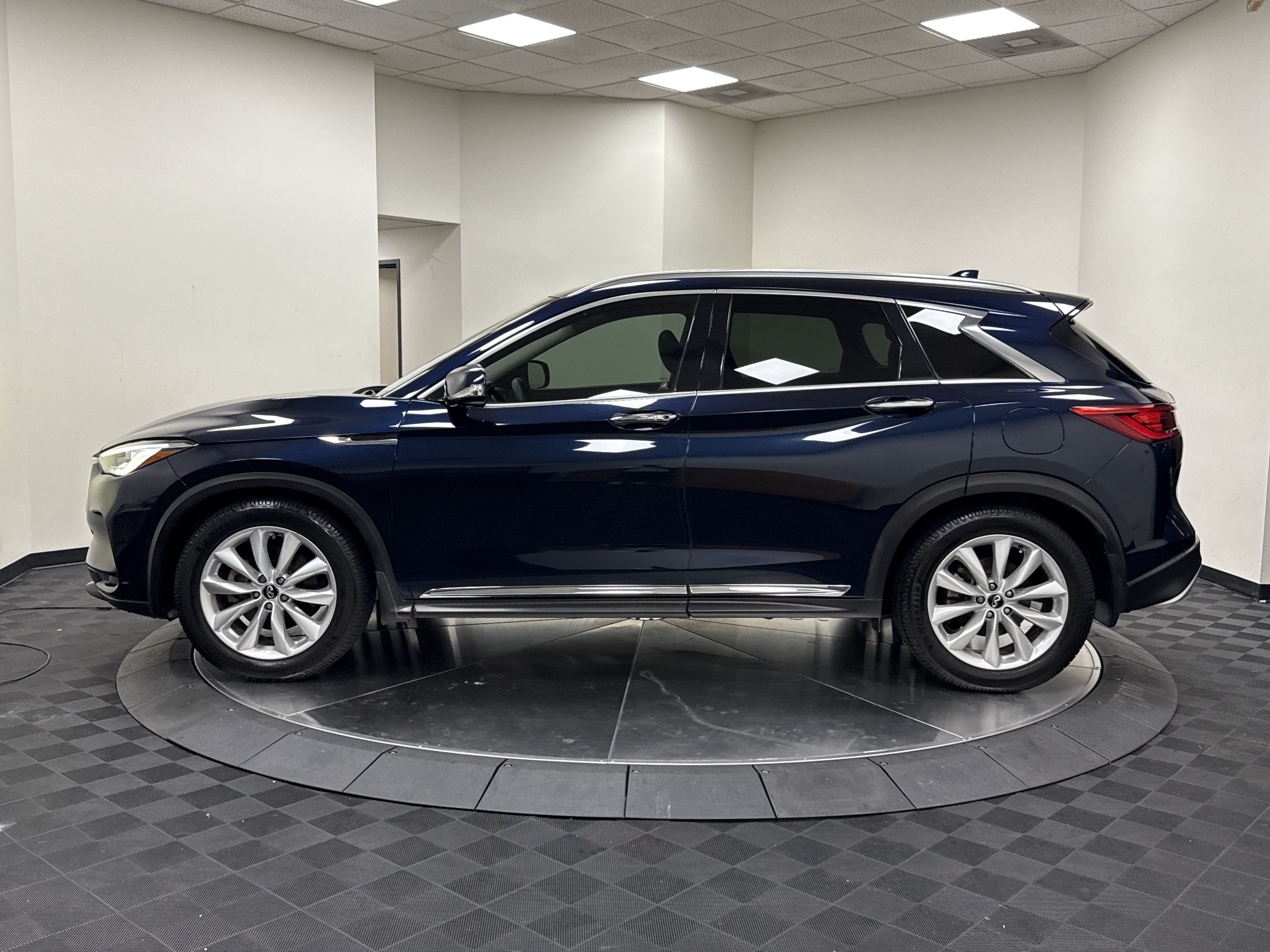 Used 2019 INFINITI QX50 FWD image 4