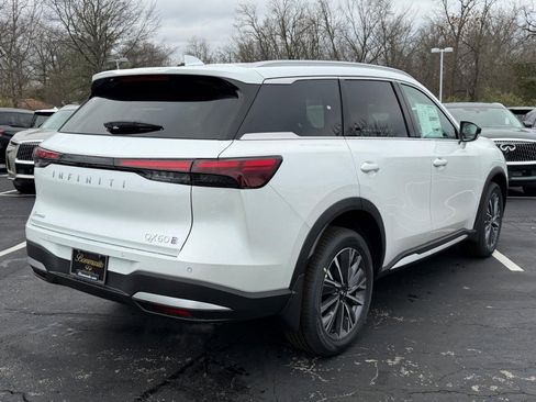 New 2026 INFINITI QX60 Luxe w/ Cargo Package image 3