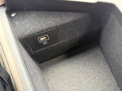 Used 2023 Genesis G70 3.3T w/ Sport Prestige Package image 25