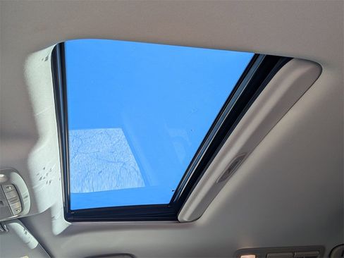 Used 2019 INFINITI QX80 Luxe w/ Proassist Package image 16