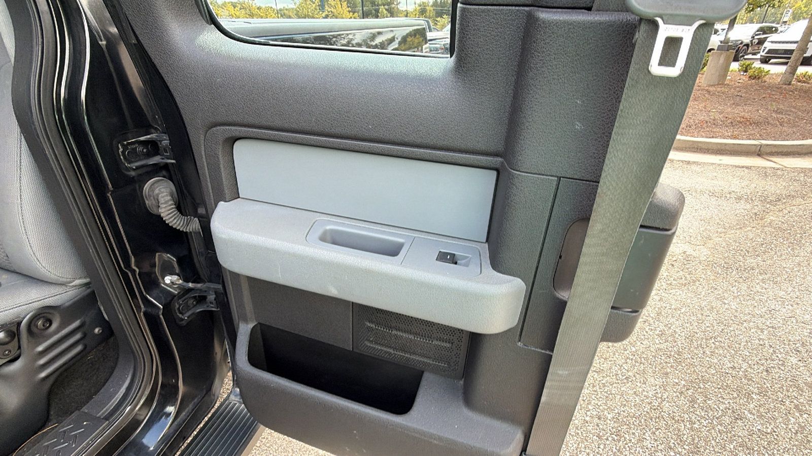 Used 2014 Ford F150 STX w/ Equipment Group 201A Mid AWD/4WD image 23