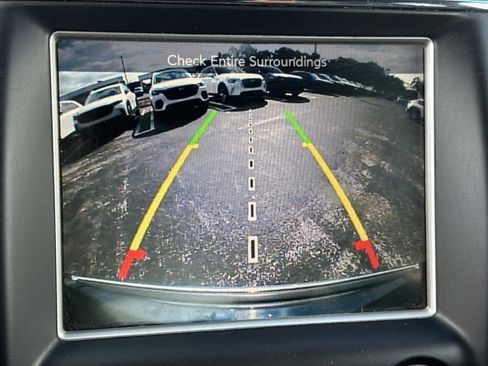 Used 2016 Jeep Grand Cherokee Overland image 25