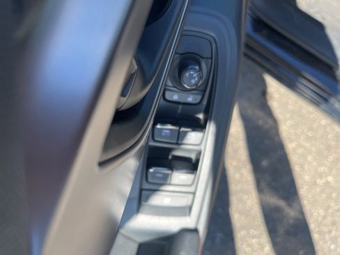 Used 2025 Subaru Impreza 2.0i Sport image 14