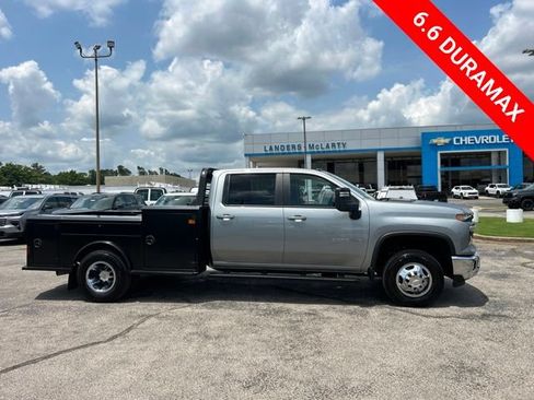 New 2026 Chevrolet Silverado 3500 LT w/ Convenience Package AWD/4WD image 2
