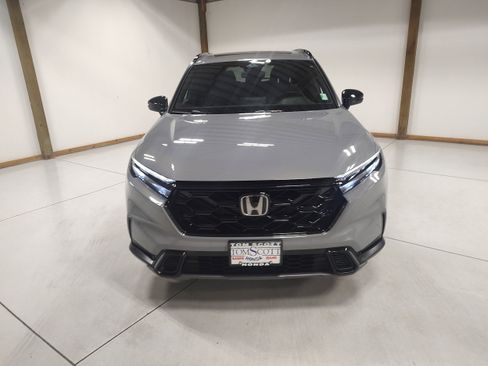Used 2025 Honda CR-V Sport image 3