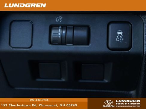 Used 2013 Subaru Impreza 2.0i Premium w/ All-Weather Pkg AWD/4WD image 11