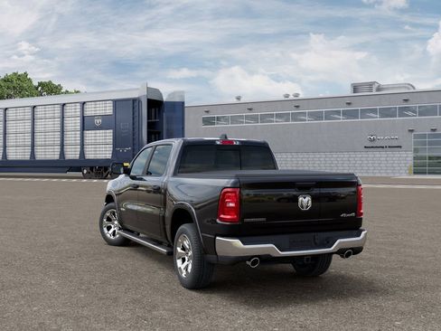 New 2026 RAM 1500 Big Horn AWD/4WD image 3
