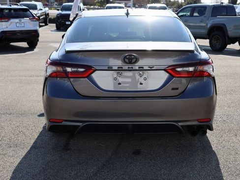 Certified 2022 Toyota Camry SE image 7