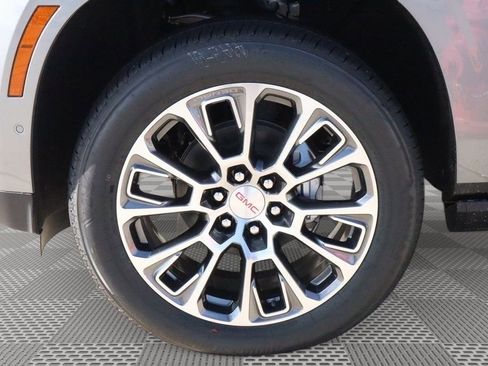 New 2026 GMC Yukon XL Denali w/ Sun & Power Step Package image 17