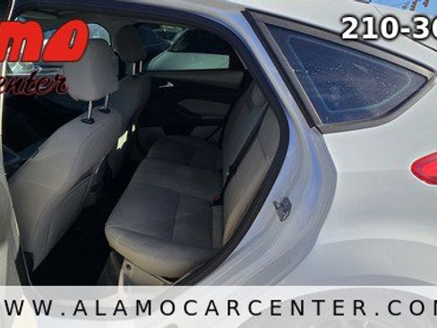 Used 2017 Ford Focus SE image 22