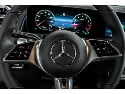 New 2026 Mercedes-Benz GLB 250 4MATIC image 14