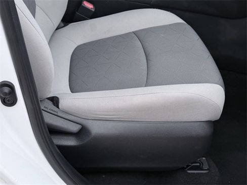 Certified 2021 Toyota RAV4 XLE image 14