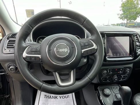 Used 2018 Jeep Compass Limited w/ Navigation Group AWD/4WD image 19