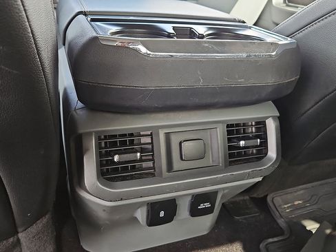 Used 2022 Ford F150 Lariat w/ FX4 Off-Road Package AWD/4WD image 19